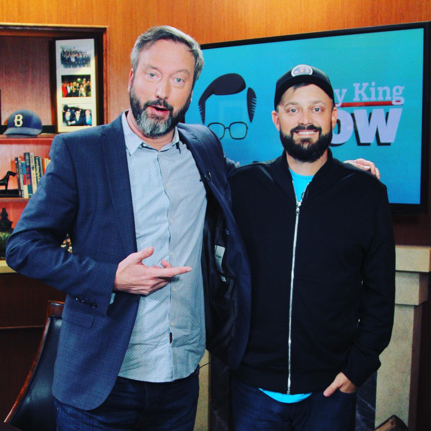 Hangin out with the hilarious @natebargatze who has an awesome new comedy special on Tune in to where I am guest hosting for the legendary @larrykingnow Thanks Larry!