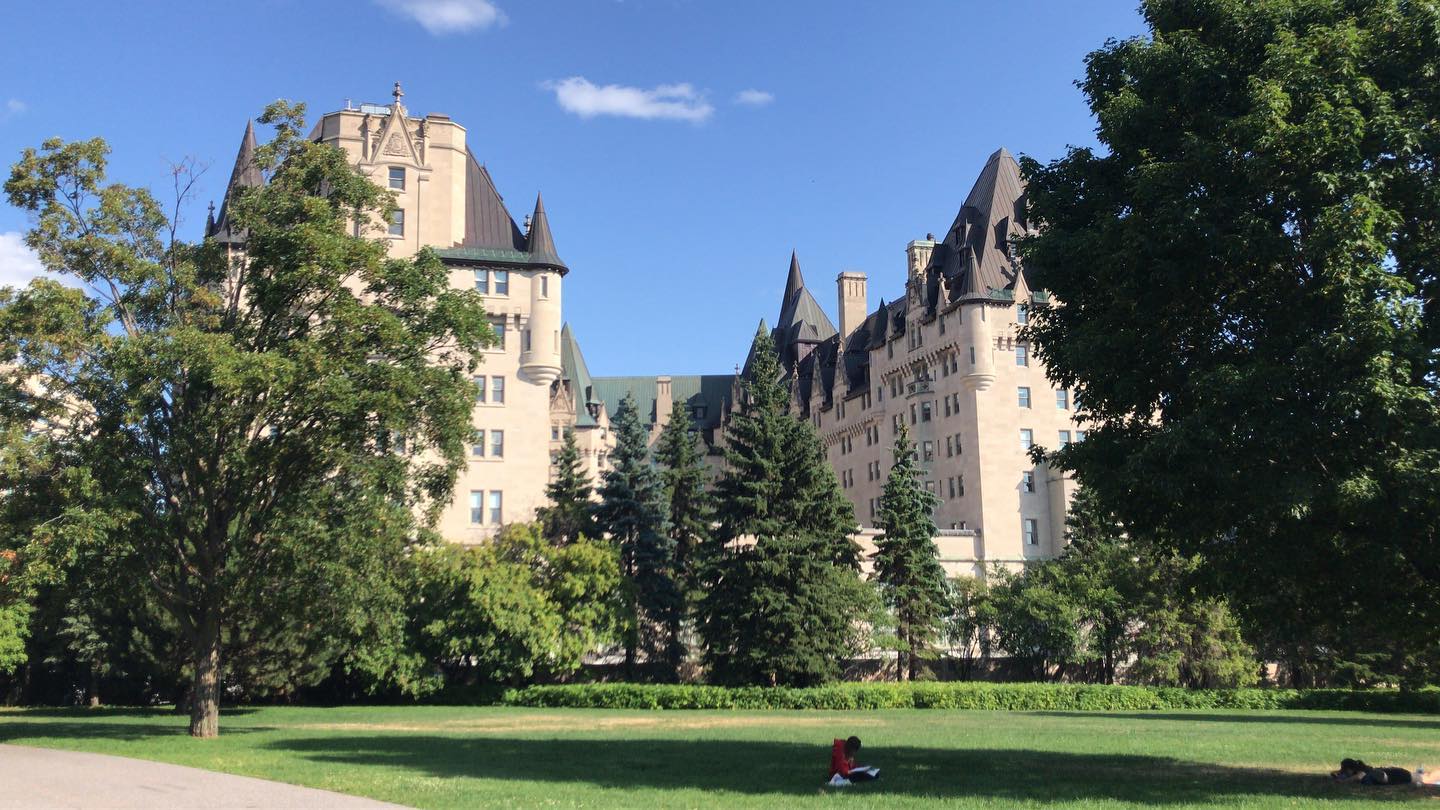 Join me tonight at Major’s Hill Park at 6:30 pm until SUNSET.  I will be having a picnic and enjoying the sunset beside Ottawa’s Chateau Laurier.  Bring your own picnic baskets. Stay hydrated!  Bring water.  Bring sandwiches. Bring your social media voice to